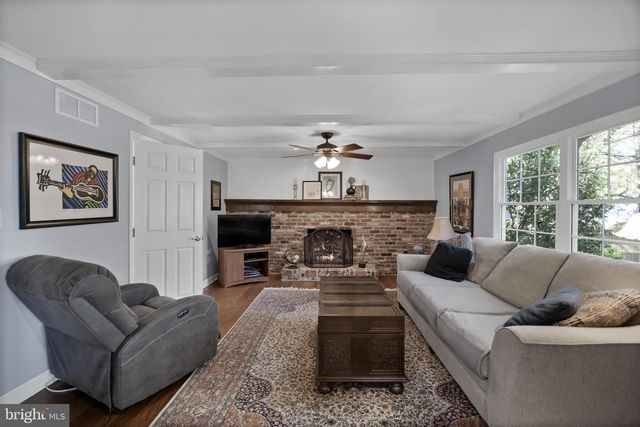 8 MEADOWWOOD COURT, Medford, NJ 08055