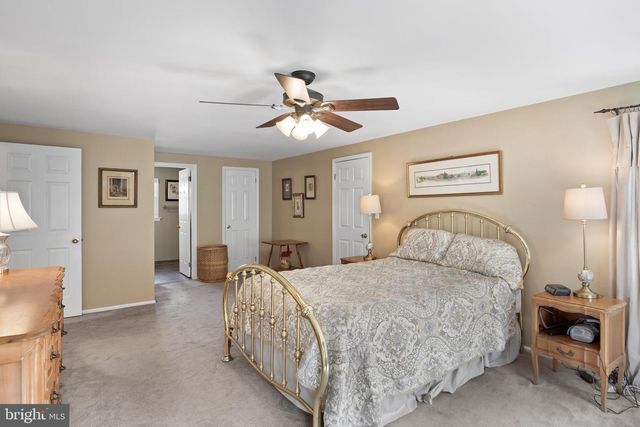 8 MEADOWWOOD COURT, Medford, NJ 08055