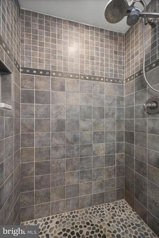 8 MEADOWWOOD COURT, Medford, NJ 08055