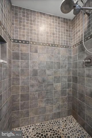 8 MEADOWWOOD COURT, Medford, NJ 08055