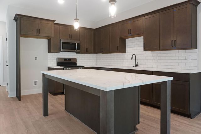 1821 Cotton Way, Chattanooga, TN 37404