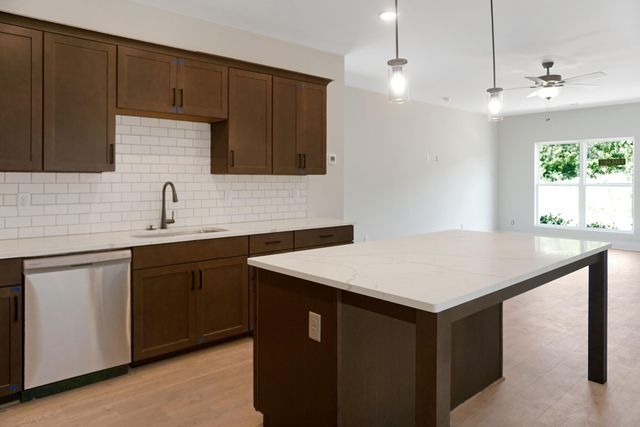 1821 Cotton Way, Chattanooga, TN 37404
