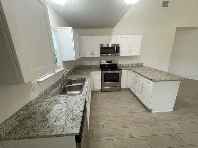 1816 Hidden Valley Road, Granbury, TX 76049