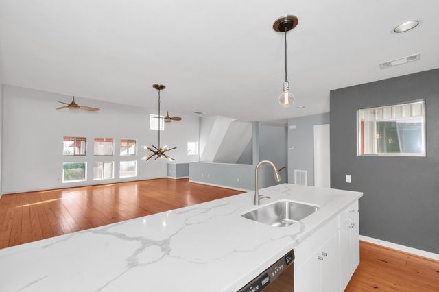2605 Calumet Street 38, Houston, TX 77004