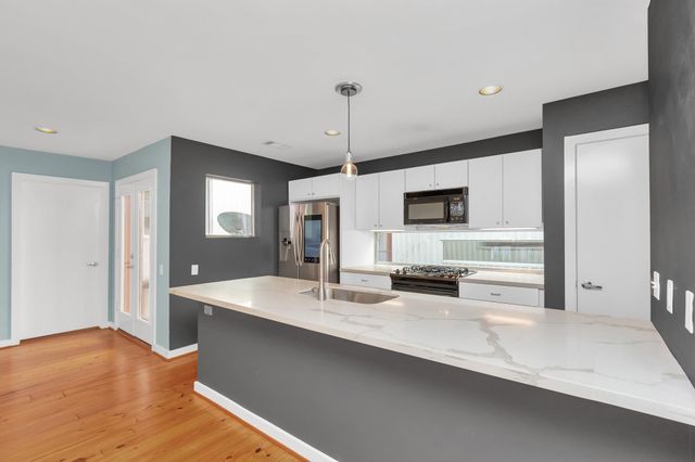 2605 Calumet Street 38, Houston, TX 77004