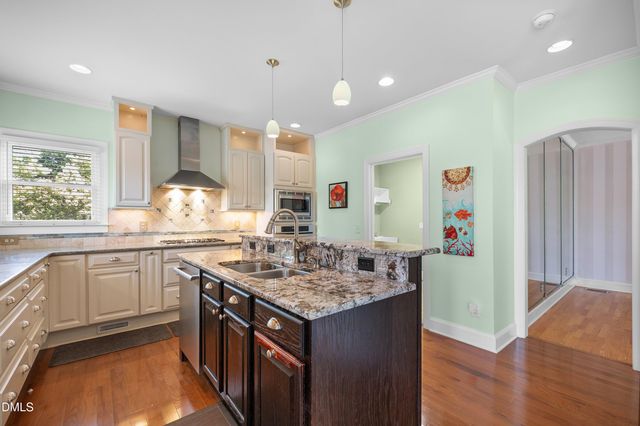 2000 Muirfield Village Way, Raleigh, NC 27604