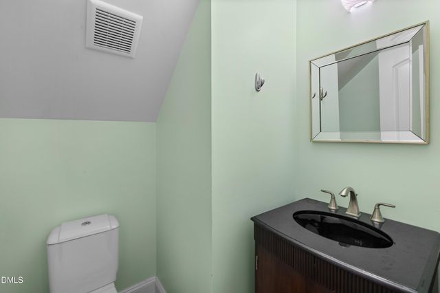 2000 Muirfield Village Way, Raleigh, NC 27604