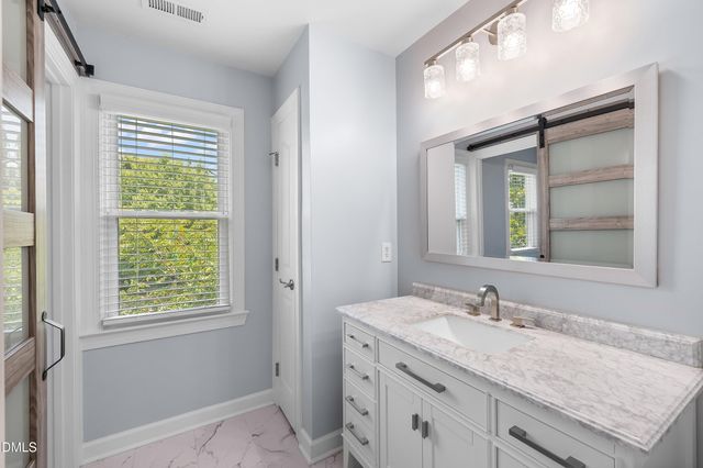 2000 Muirfield Village Way, Raleigh, NC 27604