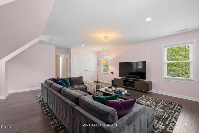 2000 Muirfield Village Way, Raleigh, NC 27604
