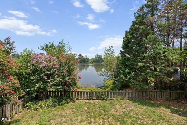 2000 Muirfield Village Way, Raleigh, NC 27604