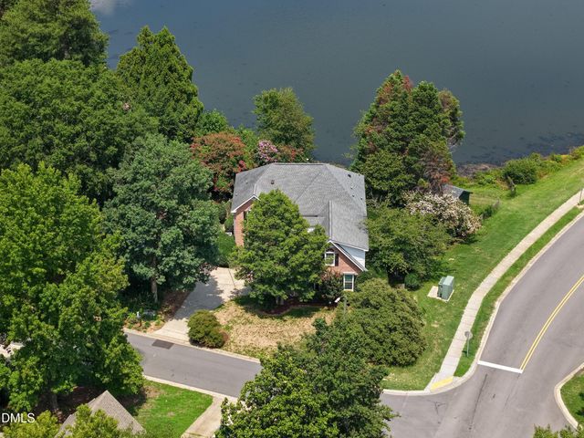2000 Muirfield Village Way, Raleigh, NC 27604