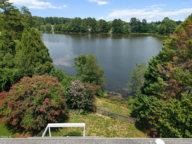 2000 Muirfield Village Way, Raleigh, NC 27604