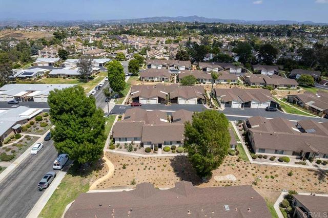 1025 Plover Way, Oceanside, CA 92057