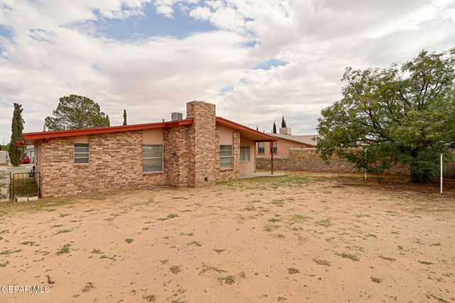 3229 E GLEN Drive, El Paso, TX 79936