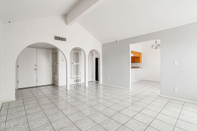 3229 E GLEN Drive, El Paso, TX 79936