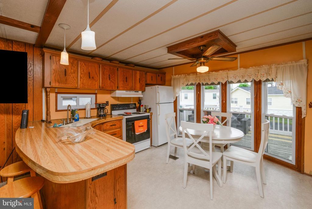 Image 8 of property listing at 35411 W RIVER DR, Millsboro, DE 19966