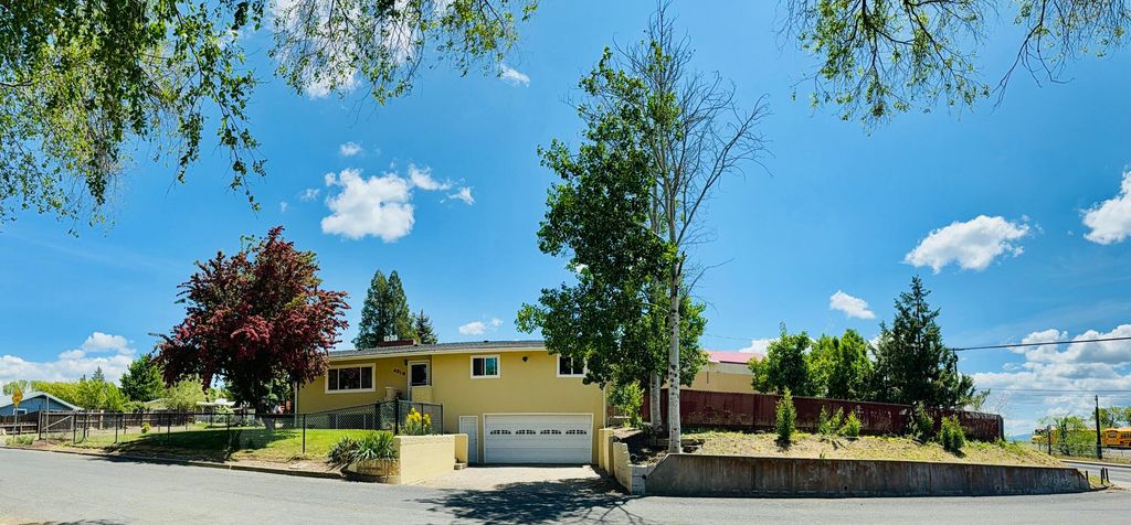 4210 Highland Way, Klamath Falls, OR 97603