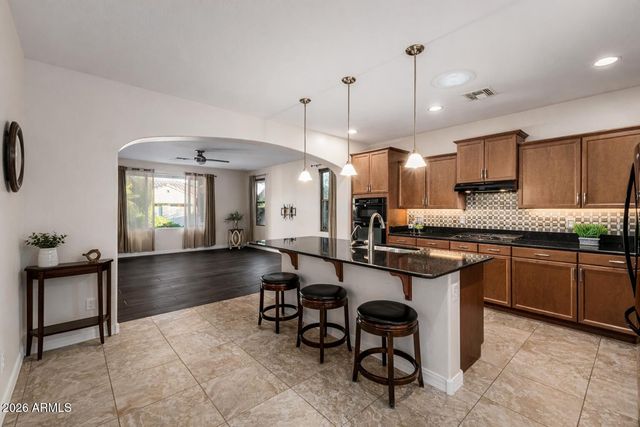 15619 W MINNEZONA Avenue, Goodyear, AZ 85395