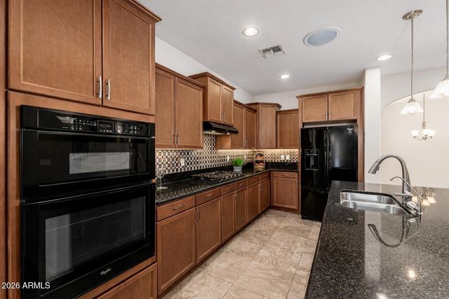 15619 W MINNEZONA Avenue, Goodyear, AZ 85395