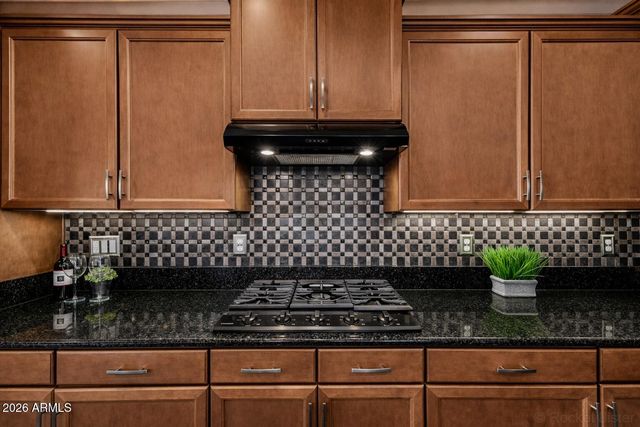 15619 W MINNEZONA Avenue, Goodyear, AZ 85395