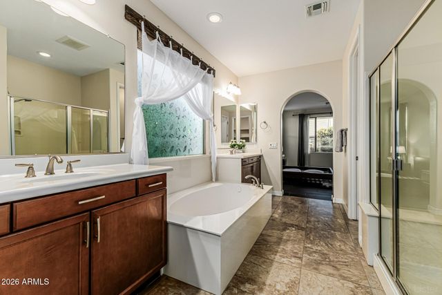 15619 W MINNEZONA Avenue, Goodyear, AZ 85395