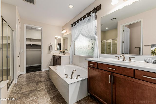 15619 W MINNEZONA Avenue, Goodyear, AZ 85395