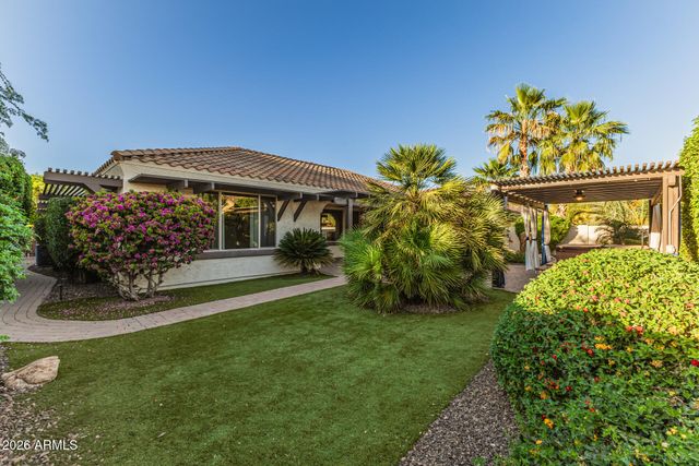 15619 W MINNEZONA Avenue, Goodyear, AZ 85395