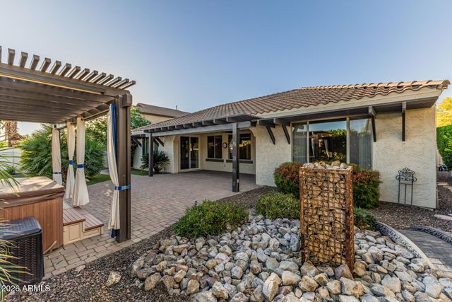 15619 W MINNEZONA Avenue, Goodyear, AZ 85395