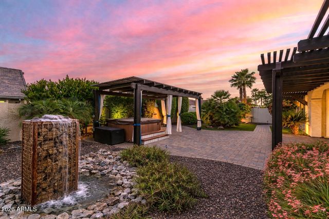 15619 W MINNEZONA Avenue, Goodyear, AZ 85395