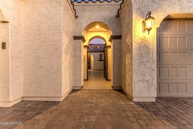 15619 W MINNEZONA Avenue, Goodyear, AZ 85395