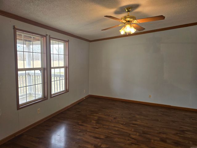 1047 S Hickory Street, Bald Knob, AR 72010