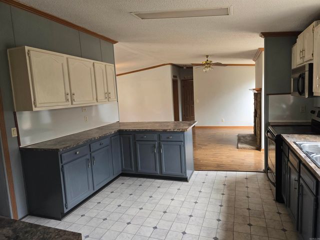 1047 S Hickory Street, Bald Knob, AR 72010