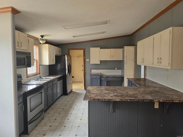 1047 S Hickory Street, Bald Knob, AR 72010