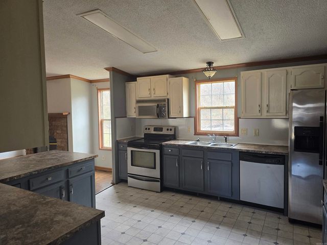 1047 S Hickory Street, Bald Knob, AR 72010