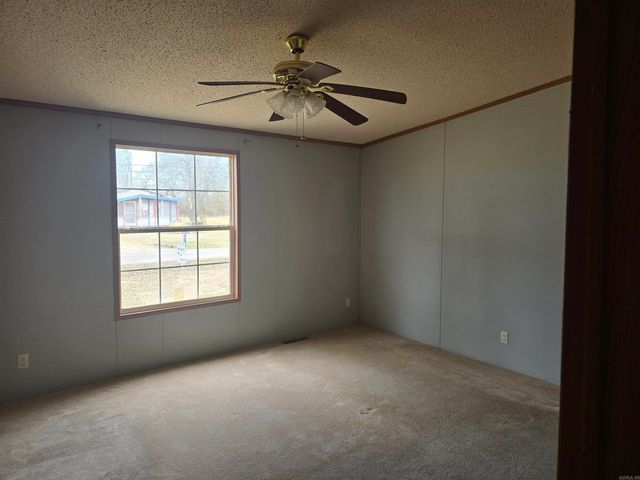 1047 S Hickory Street, Bald Knob, AR 72010