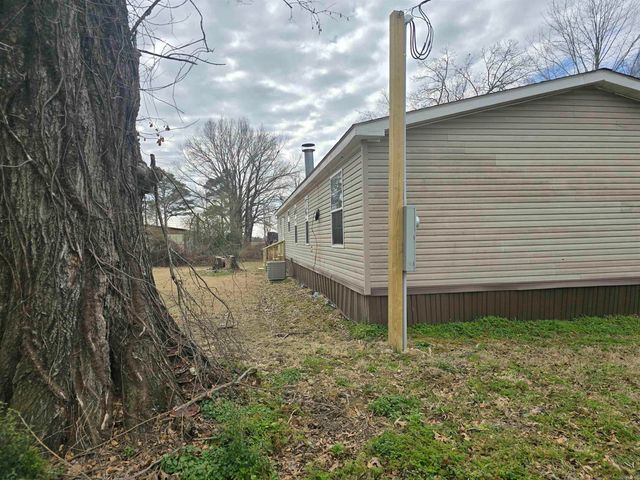 1047 S Hickory Street, Bald Knob, AR 72010