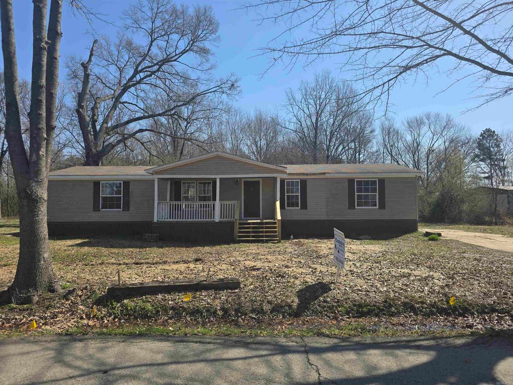 1047 S Hickory Street, Bald Knob, AR 72010