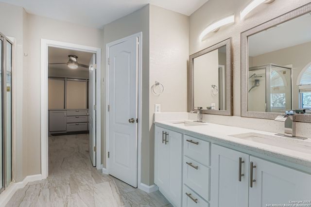 8202 Eagle Peak, Helotes, TX 78023