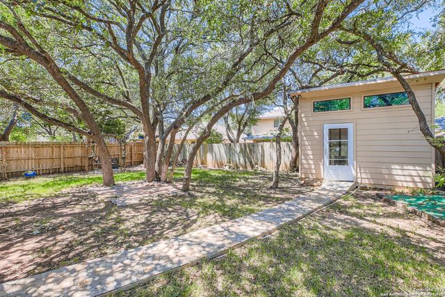 8202 Eagle Peak, Helotes, TX 78023