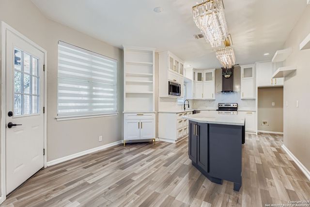 8202 Eagle Peak, Helotes, TX 78023