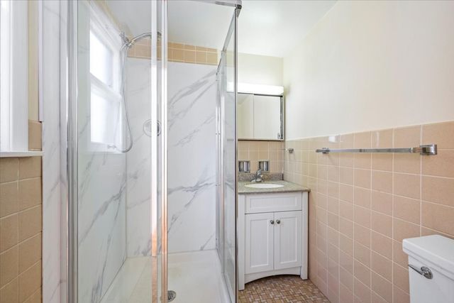 578 Ivy Court, Lake Forest, IL 60045