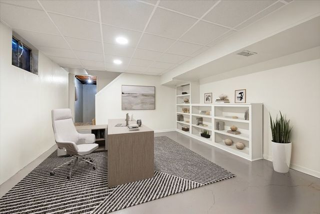 578 Ivy Court, Lake Forest, IL 60045