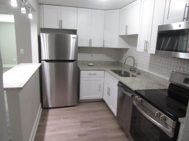 14402 13TH STREET, Dade City, FL 33523