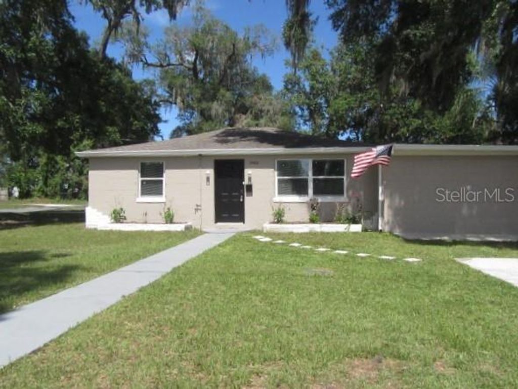 14402 13TH STREET, Dade City, FL 33523