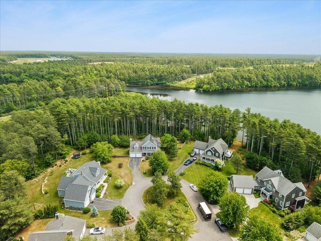 22 Red Pine Lane, Wareham, MA 02571