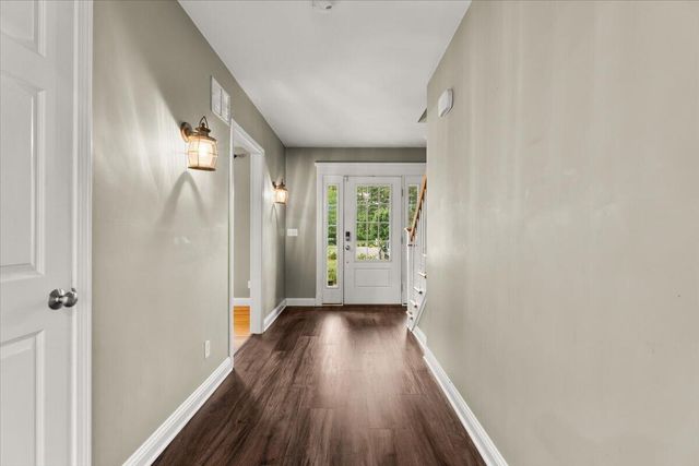 22 Red Pine Lane, Wareham, MA 02571
