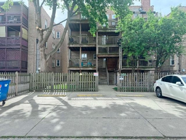 6115 N Claremont Avenue GS, Chicago, IL 60659