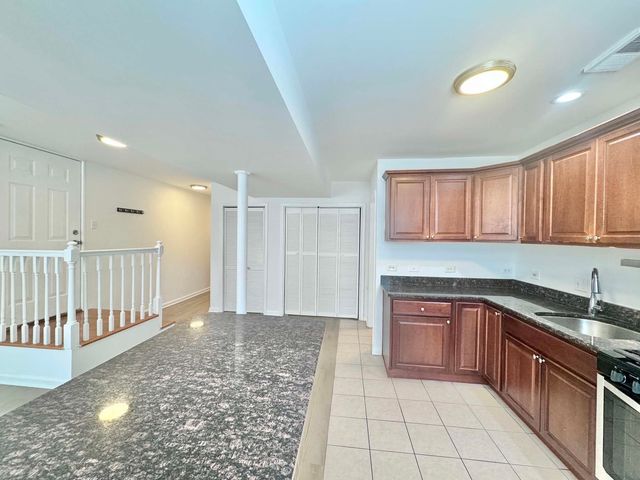 6115 N Claremont Avenue GS, Chicago, IL 60659