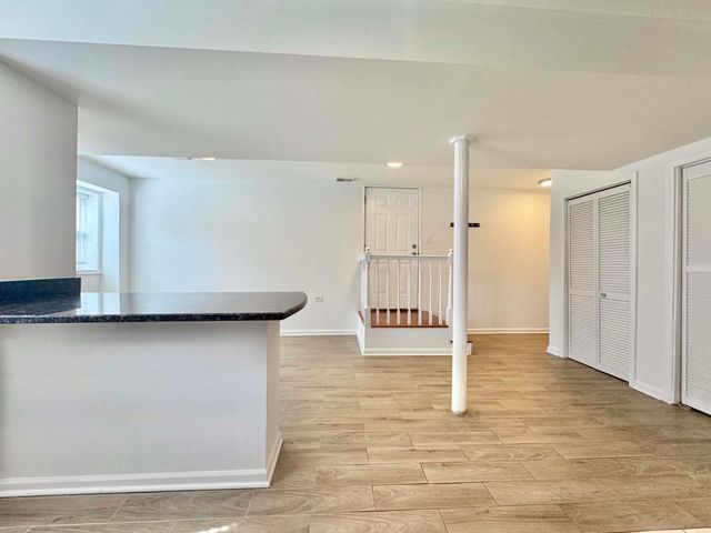 6115 N Claremont Avenue GS, Chicago, IL 60659