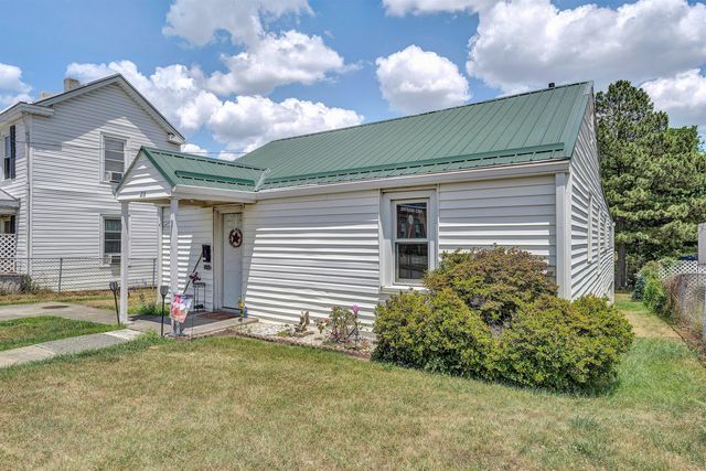 218 Maple ST, Salem, VA 24153
